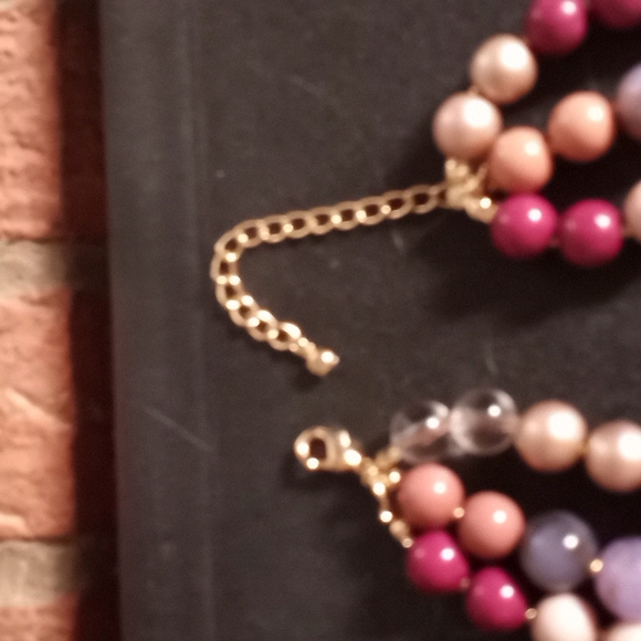 3 strand beaded neckace - Picture 2 of 3